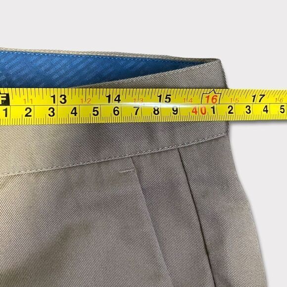 VOLCOM | Men’s Khakis - Picture 5 of 10